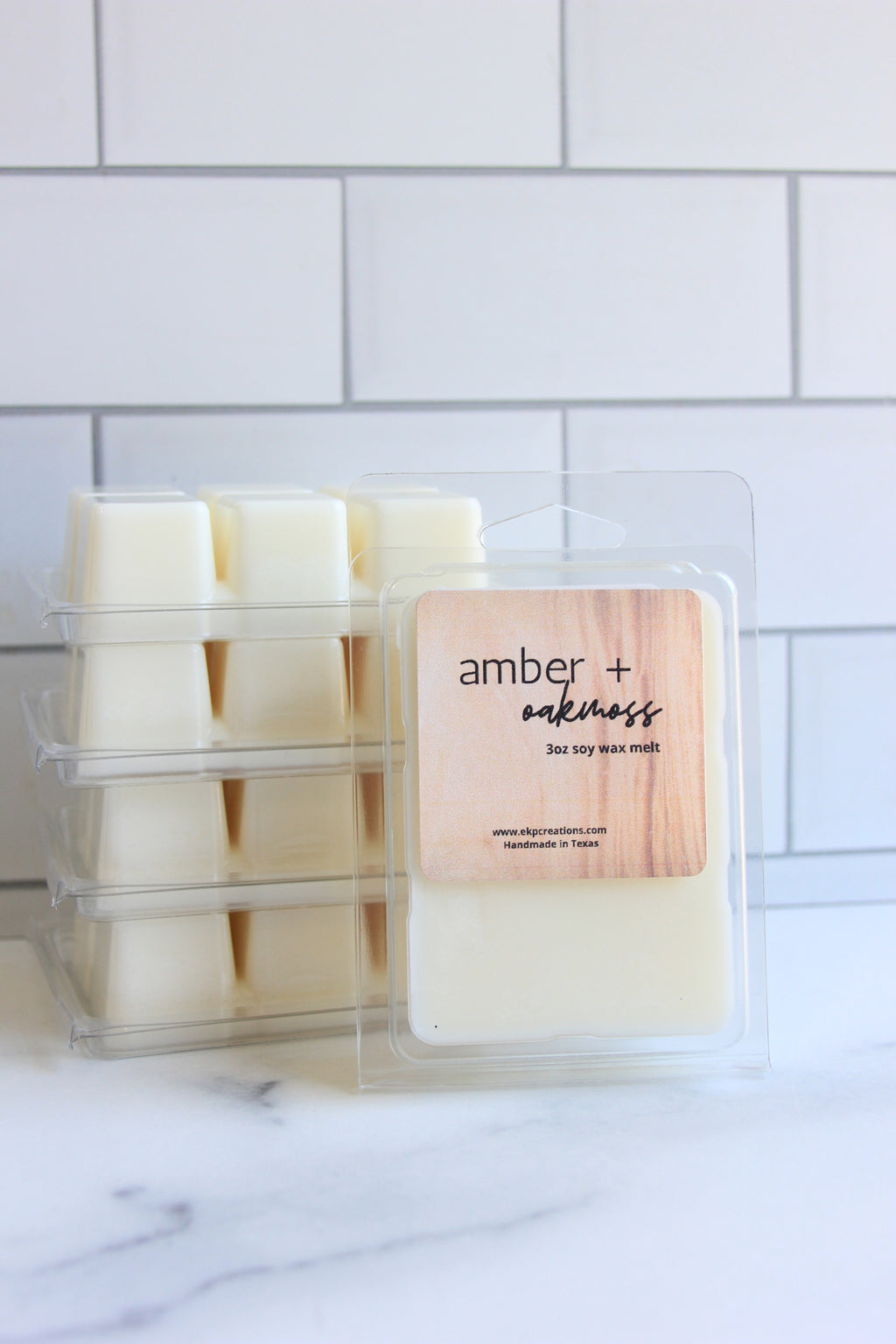 Amber + Oakmoss wax melts